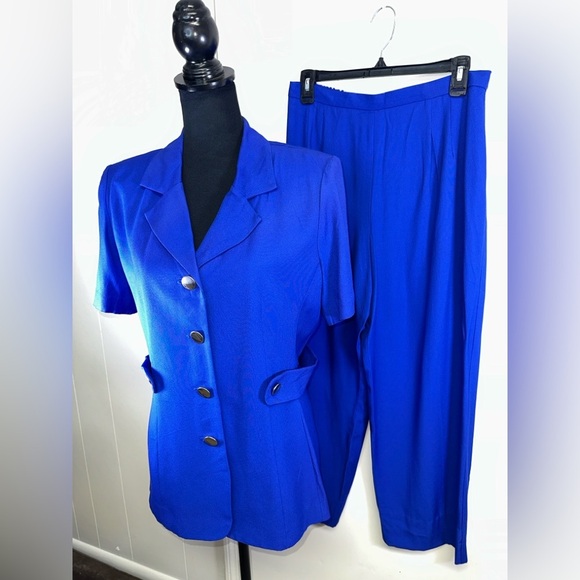 VINTAGE Elegant Blue Women's 2 Piece Pants Suit - Picture 3 of 6